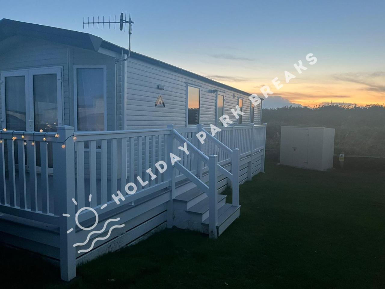 Sunset - A Relaxing Gold 3 Bed Holiday Home At Seal Bay Resort Chichester Kültér fotó